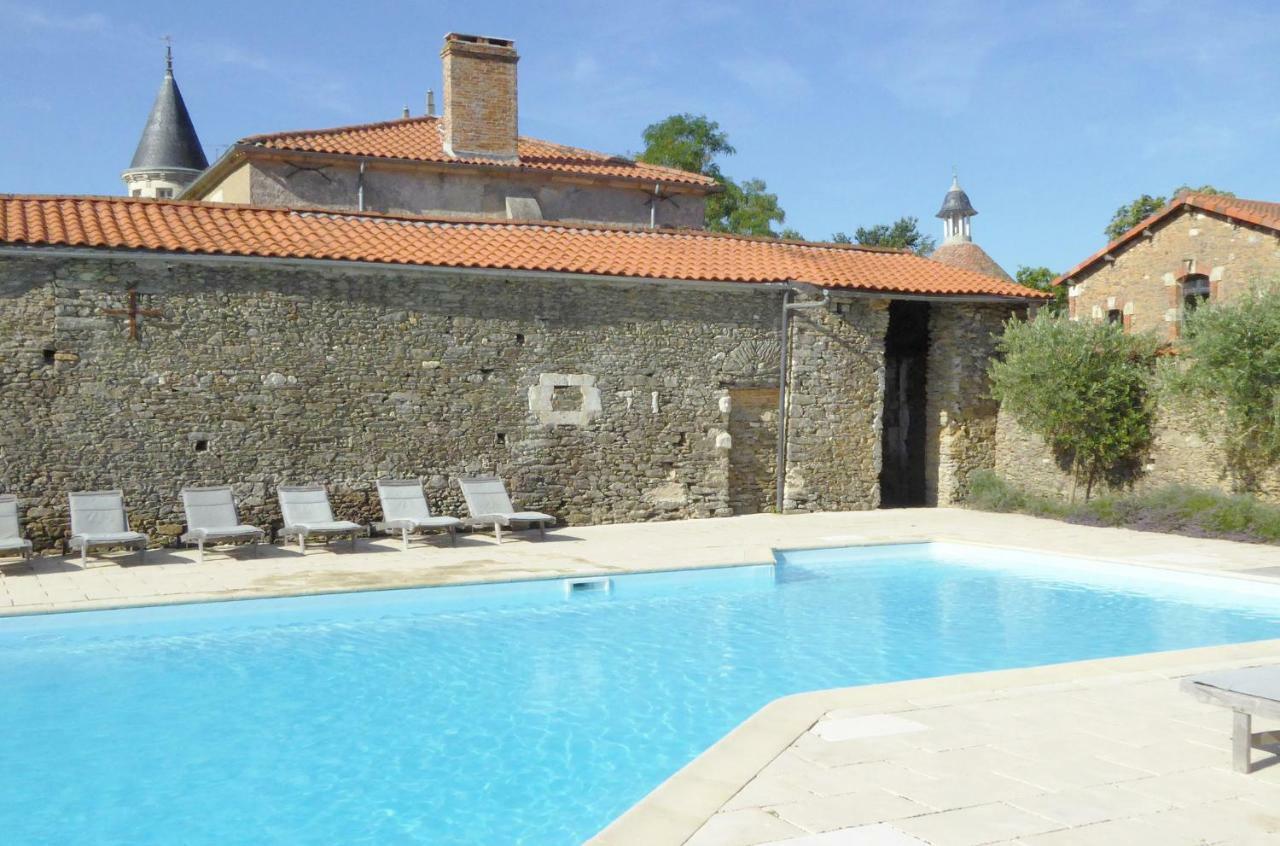 Chateau Breduriere Moutiers-sur-le-Lay Εξωτερικό φωτογραφία